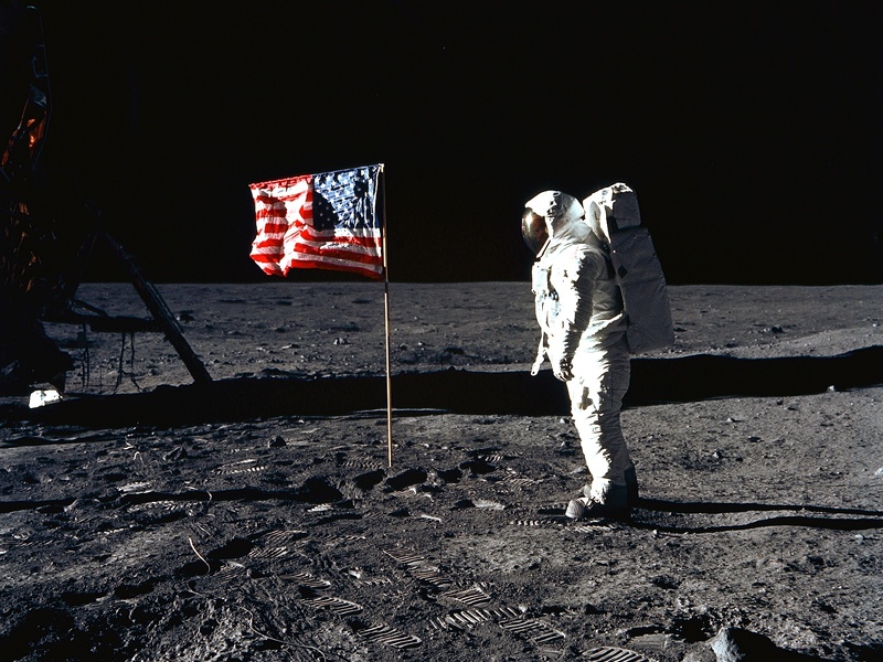 US flag on Moon  1600