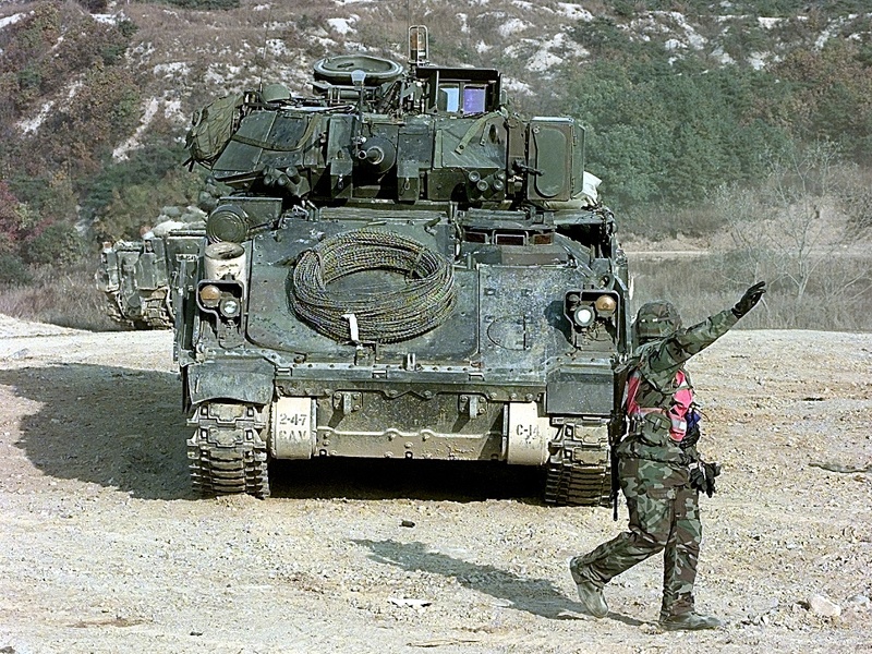 JLMArmy_M3_Bradley_Fighting_Vehicle.jpg