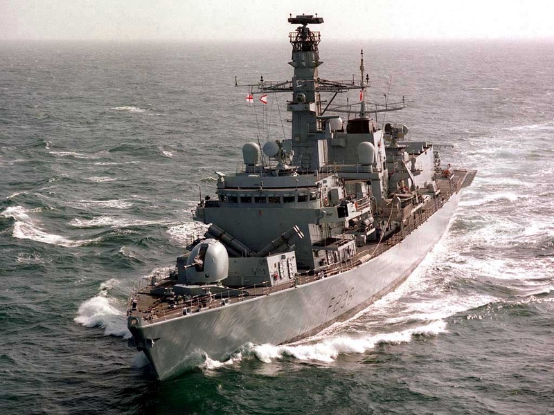 Royal_Navy_HMS_Montrose_1.jpg