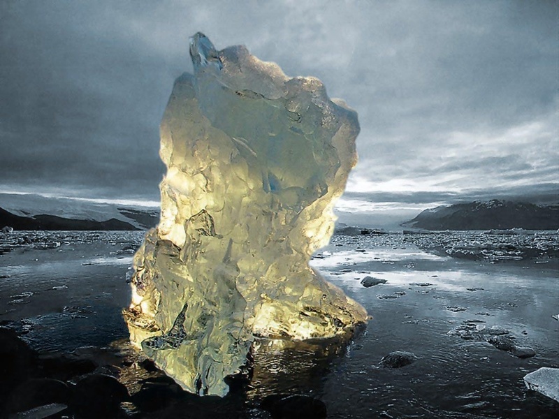 Iceberg04.jpg
