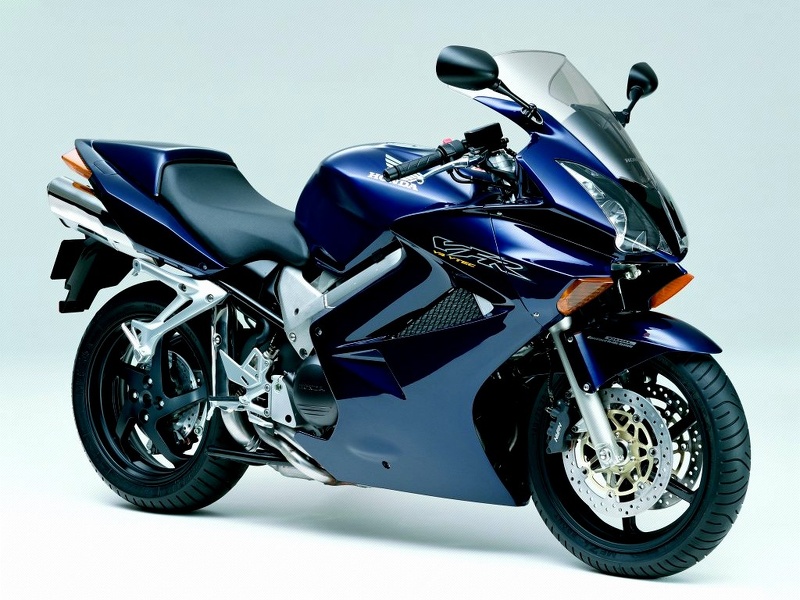 jw_03_Vehicles_wall_002__Honda_VFR.jpg