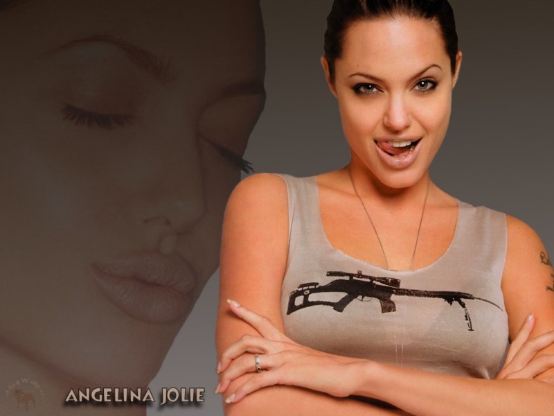 AngelinaJolie03.jpg