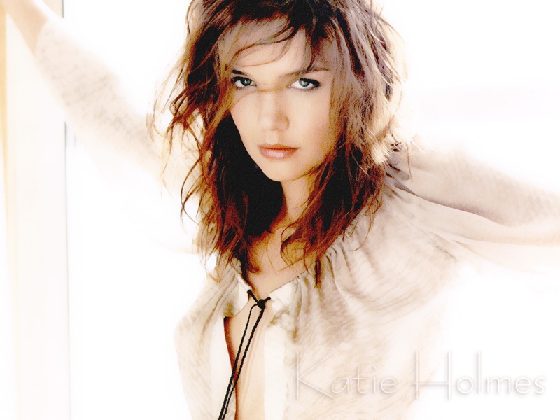 Katie_Holmes_02.jpg