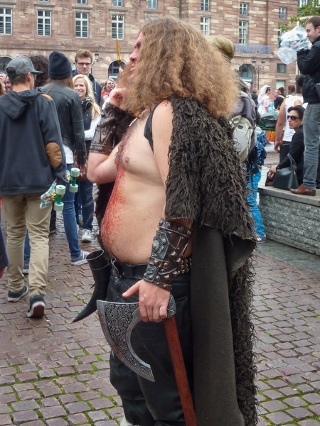ZOMBIE WALK Strasbourg 2013 - P1050917.jpg P1050917.jpg