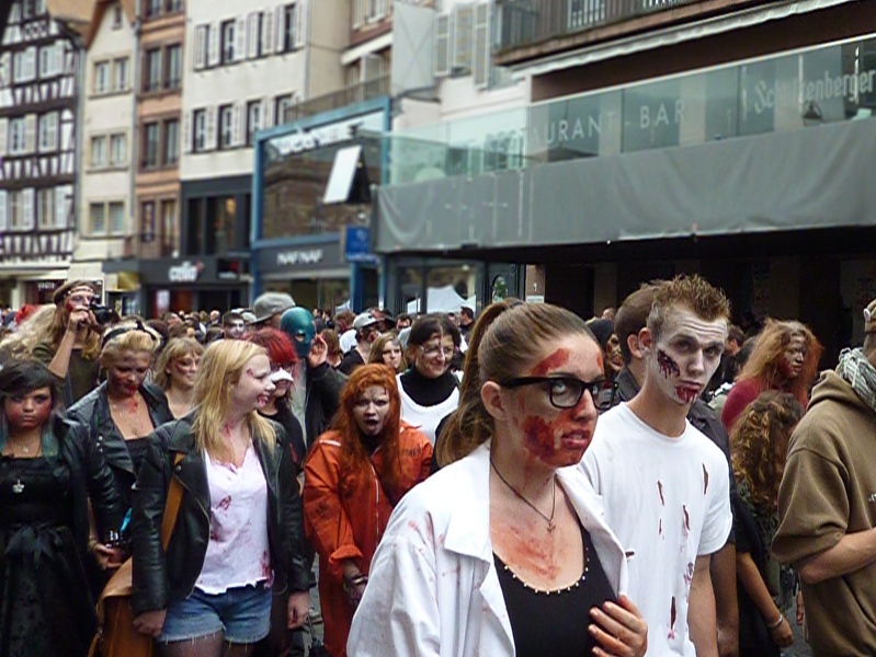 ZOMBIE WALK Strasbourg 2013