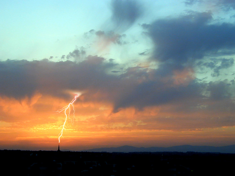 cloudslightning800.jpg